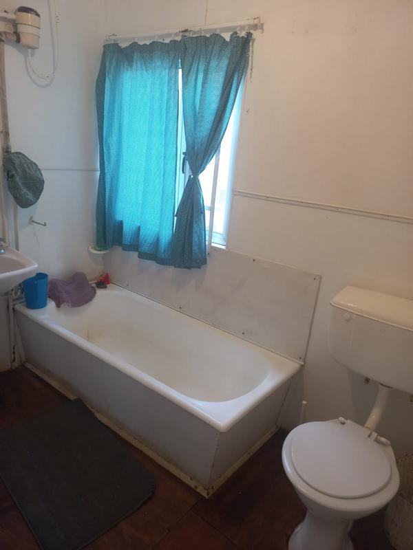 To Let 2 Bedroom Property for Rent in Grahamstown Eastern Cape